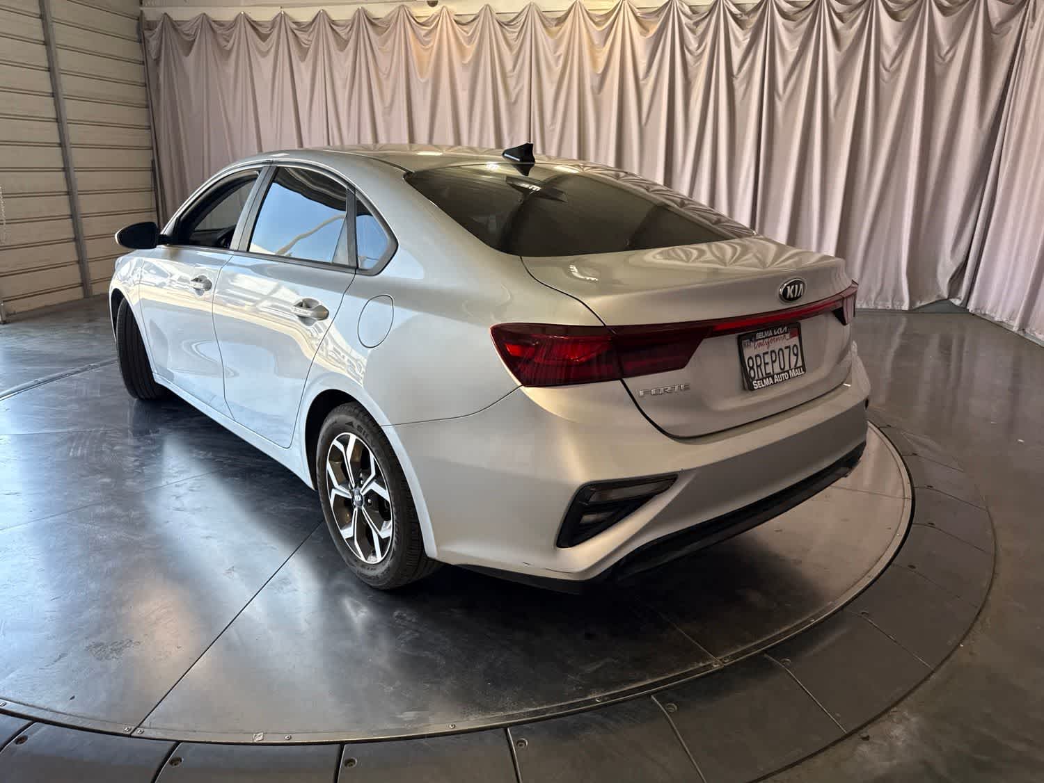 Thumbnail: 2019 Kia Forte - 4