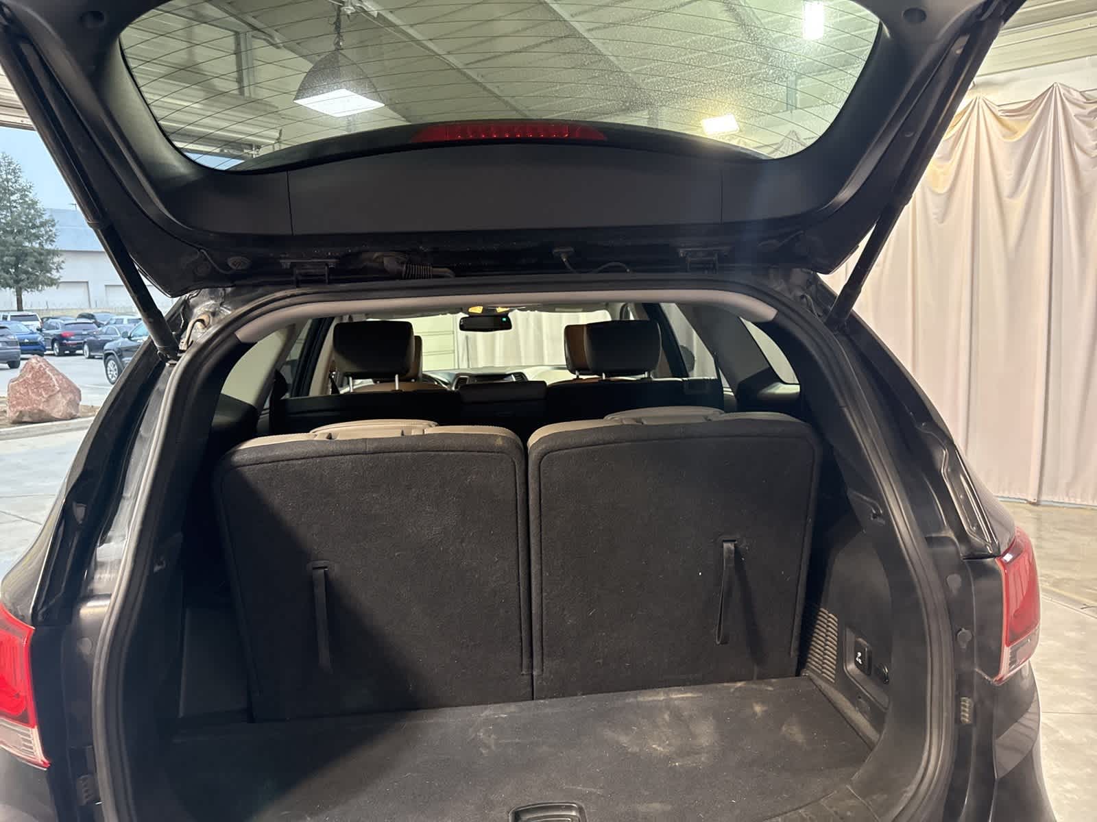 Thumbnail: 2018 Hyundai Santa Fe - 16