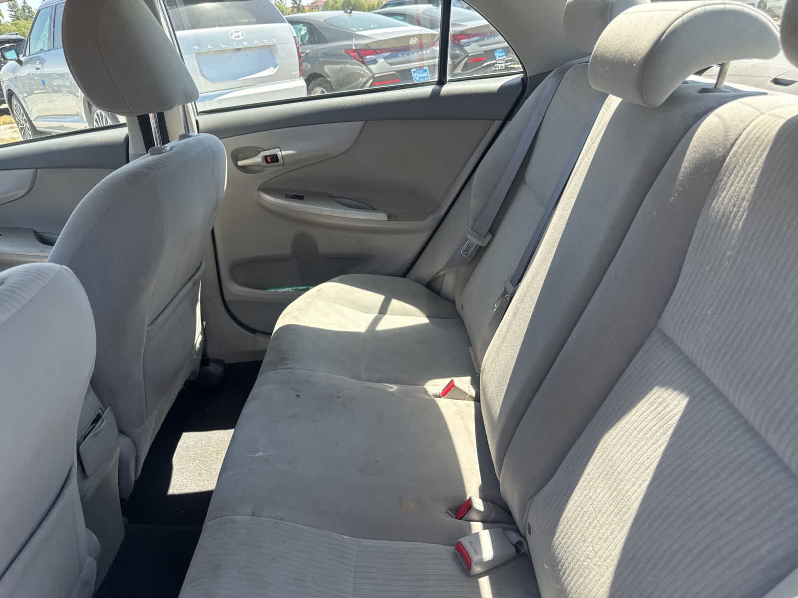 Thumbnail: 2010 Toyota Corolla - 16