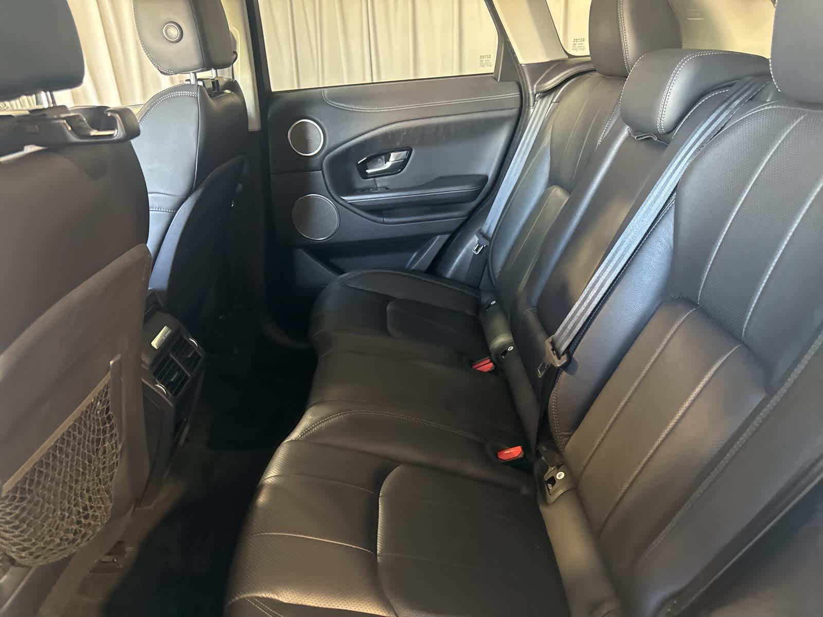 Thumbnail: 2019 Land Rover Range Rover Evoque - 15