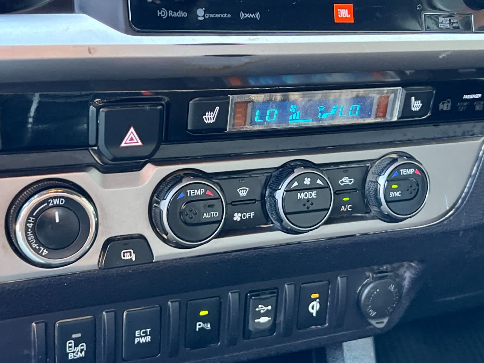 Thumbnail: 2017 Toyota Tacoma - 20