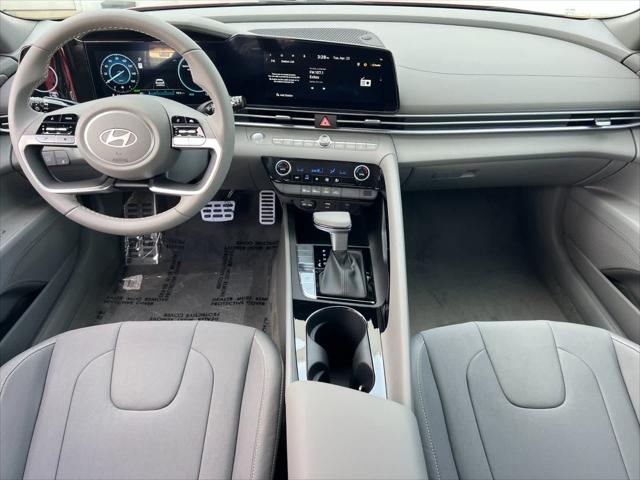 Thumbnail: 2025 Hyundai Elantra - 4