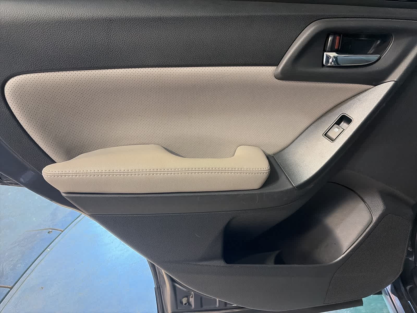 Thumbnail: 2018 Subaru Forester - 18