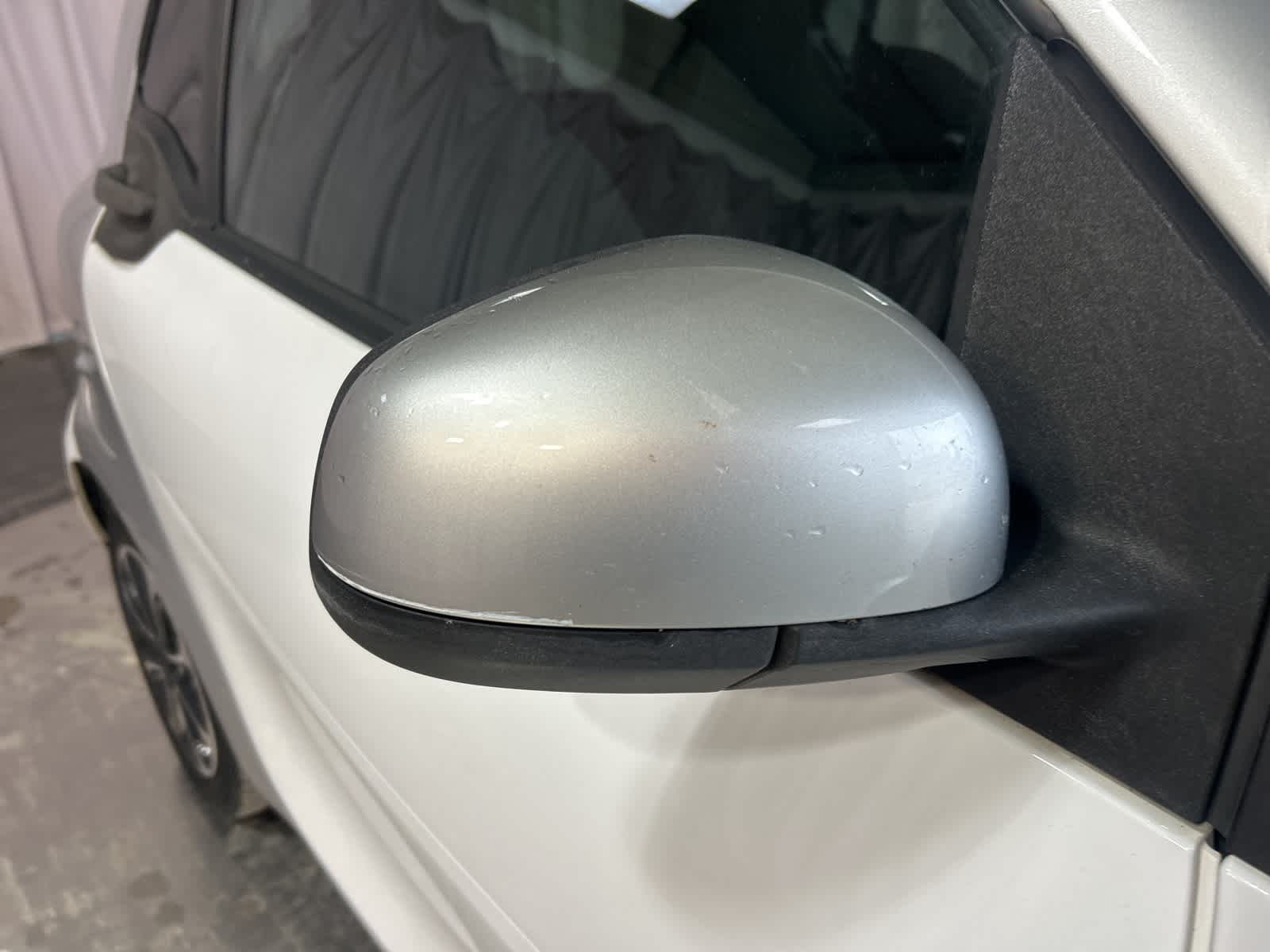 Thumbnail: 2016 smart fortwo - 6