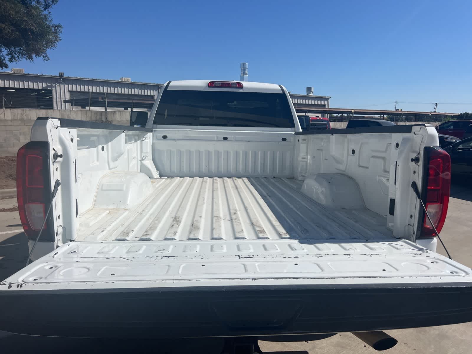 Thumbnail: 2021 GMC Sierra 2500 - 14