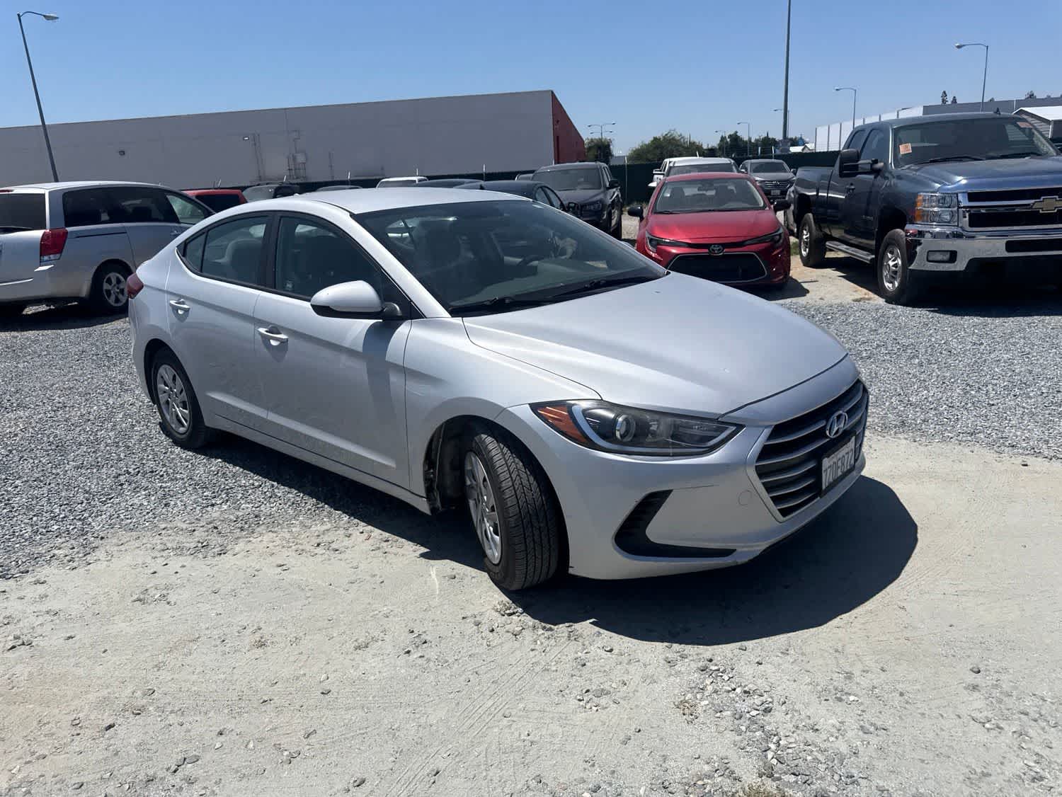 2017 Hyundai Elantra SE photo 2