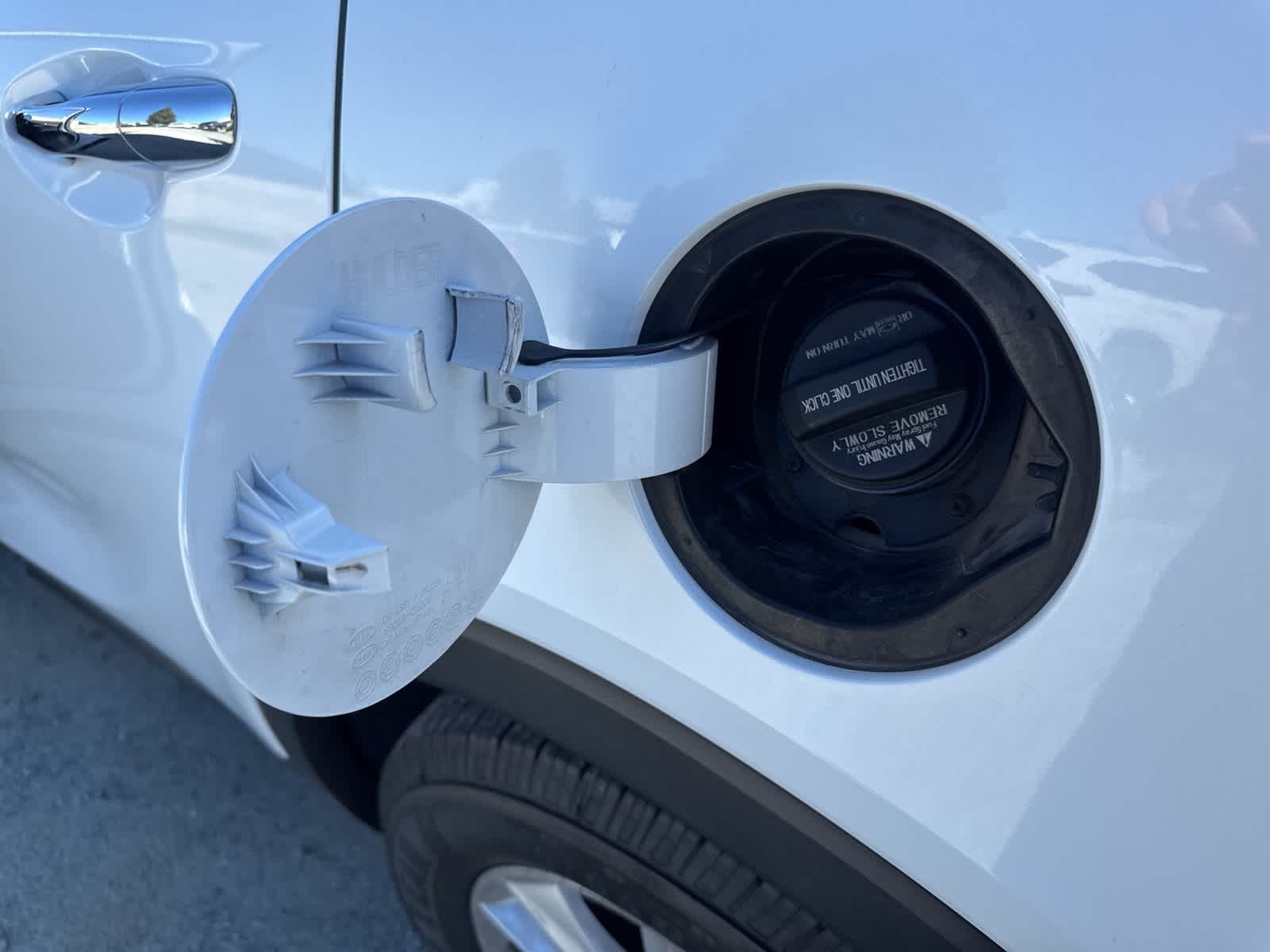 Thumbnail: 2020 Kia Sorento - 16