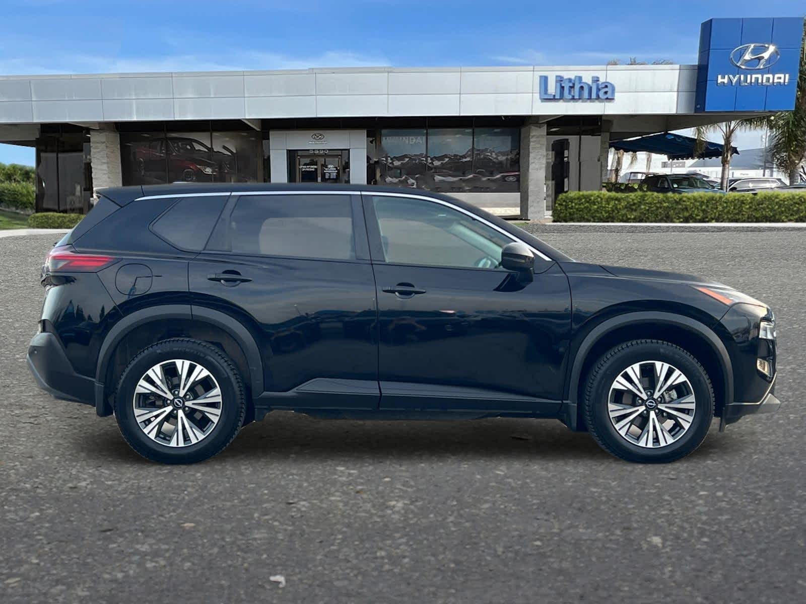 Thumbnail: 2022 Nissan Rogue - 9