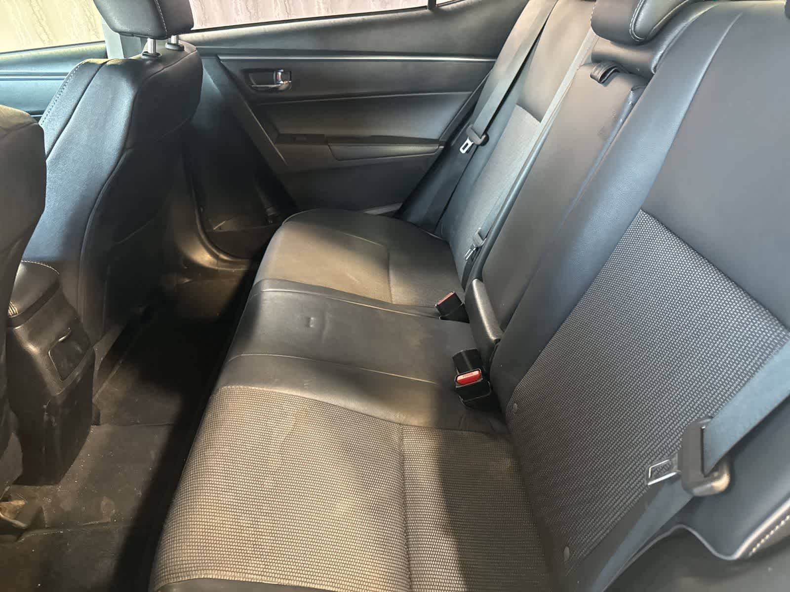 Thumbnail: 2016 Toyota Corolla - 15