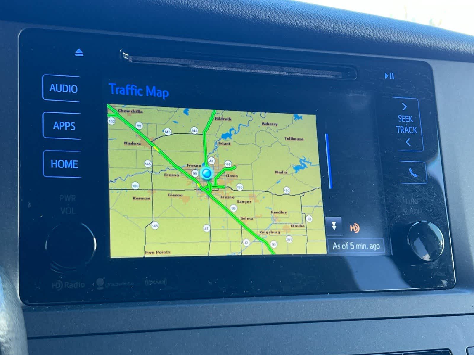 Thumbnail: 2017 Toyota Sienna - 21