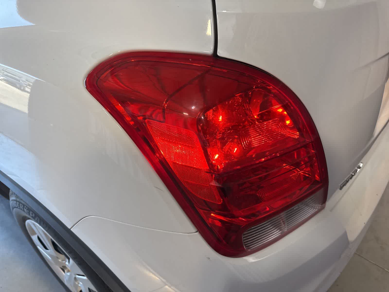 Thumbnail: 2018 Chevrolet Trax - 11