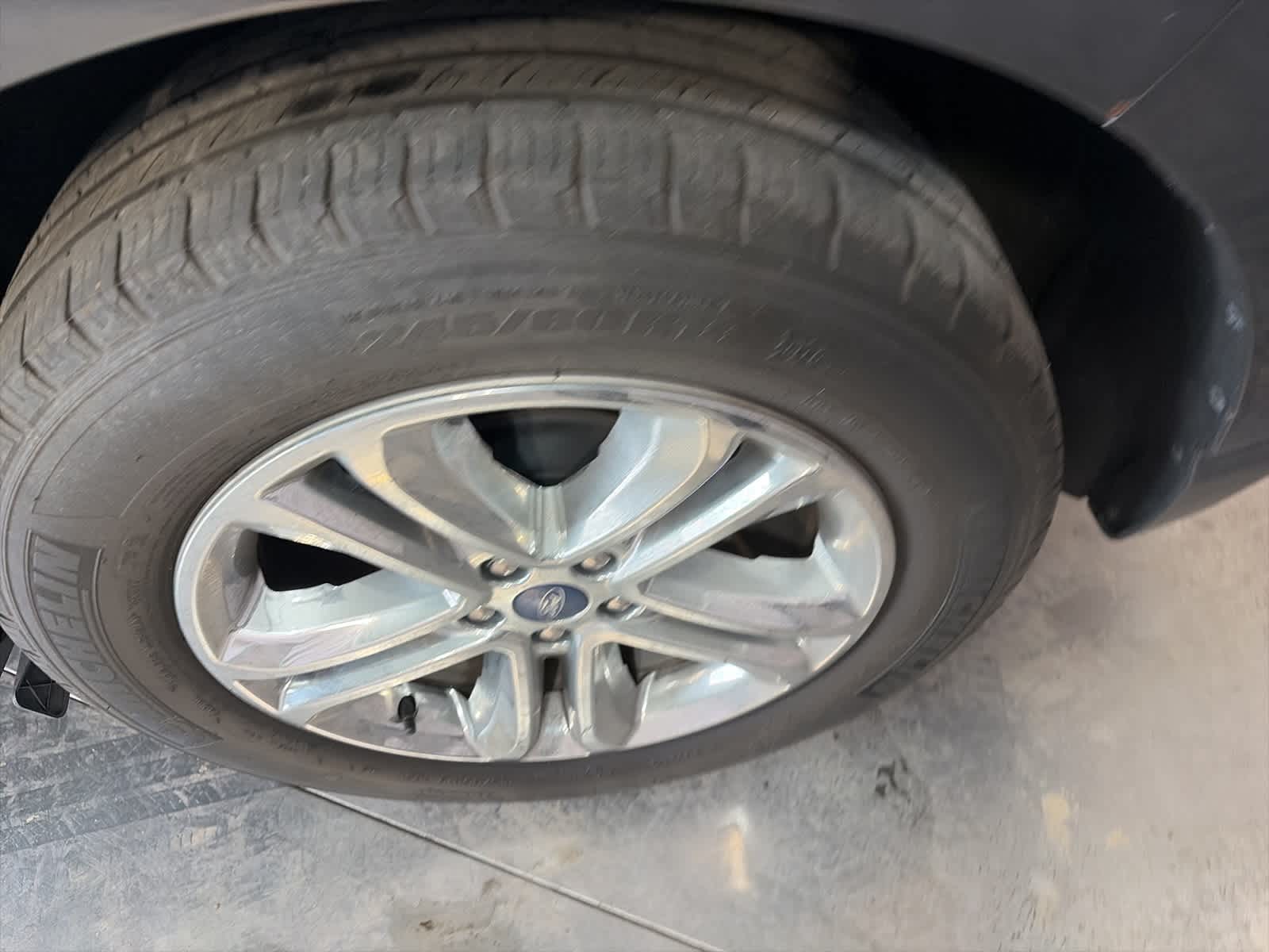 Thumbnail: 2020 Ford Edge - 15