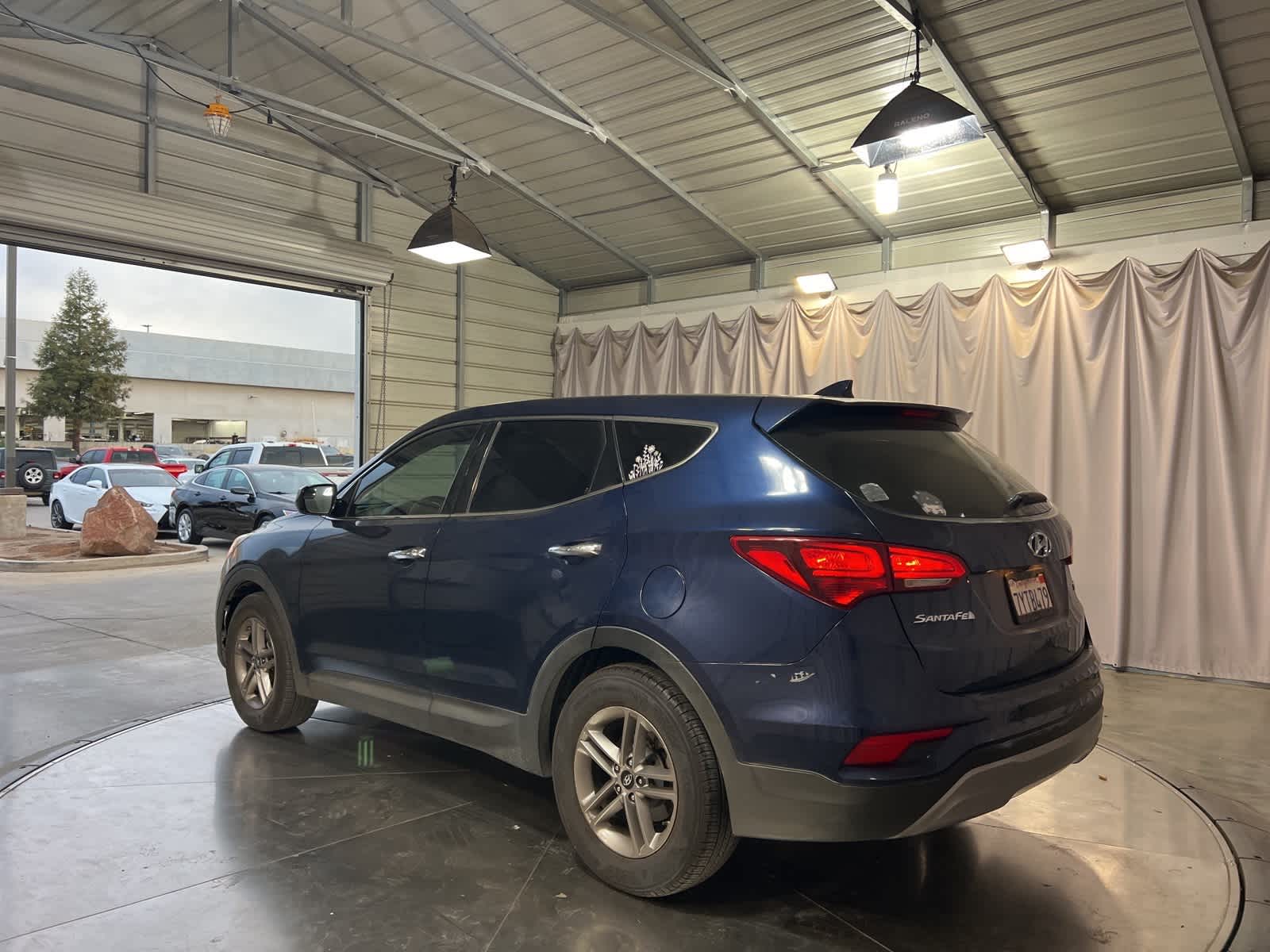 Thumbnail: 2017 Hyundai Santa Fe - 5