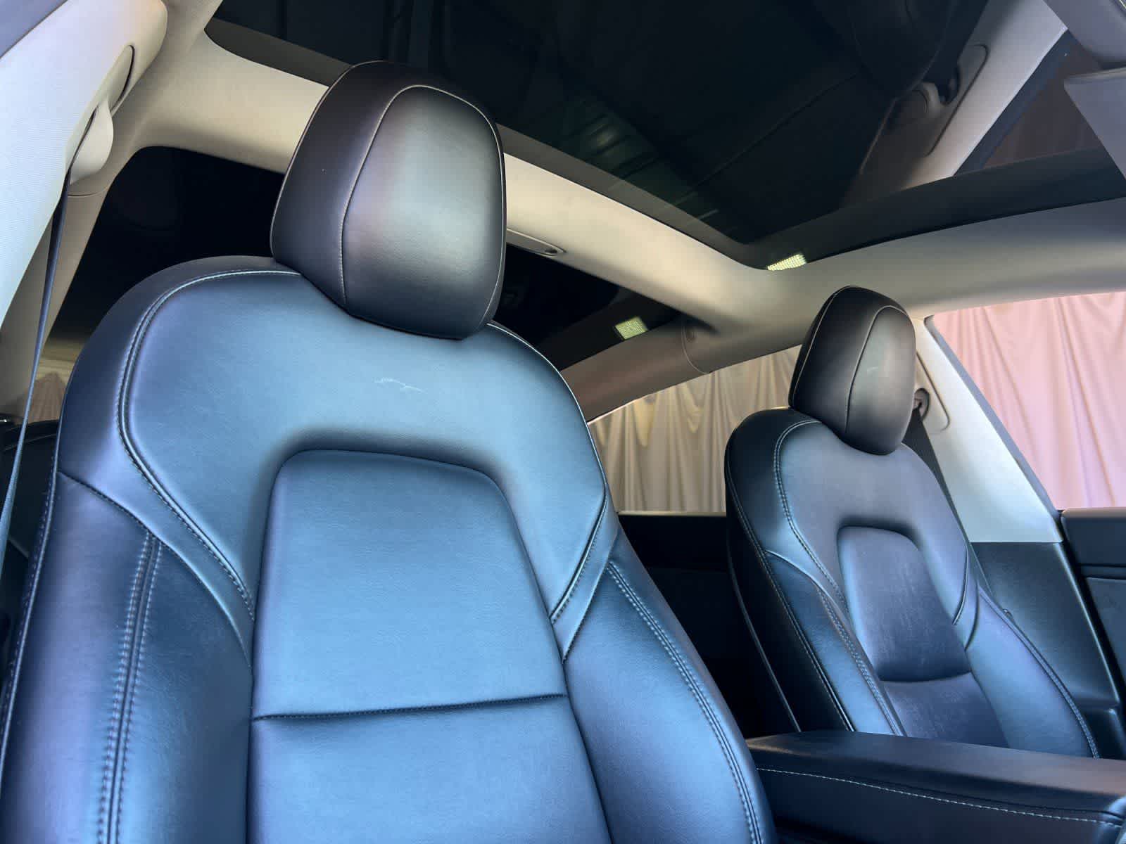 Thumbnail: 2021 Tesla Model 3 - 17