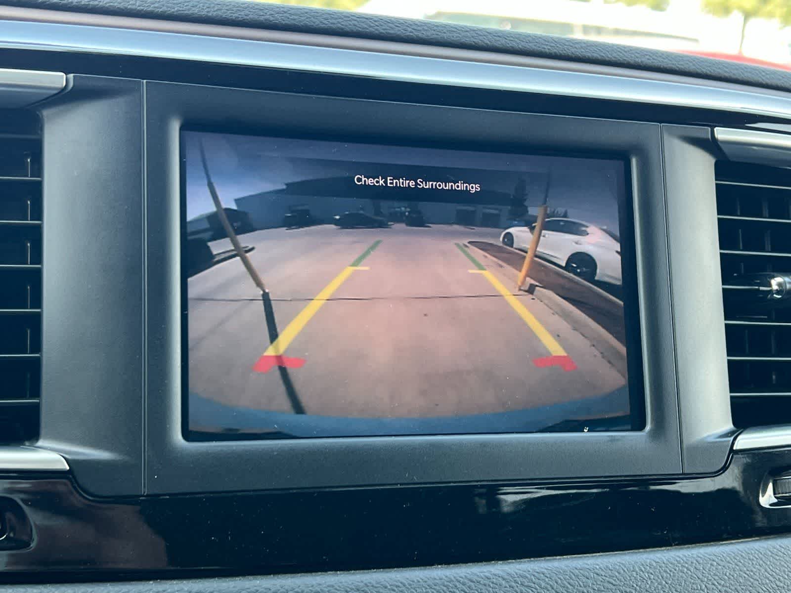 Thumbnail: 2023 Chrysler Voyager - 21