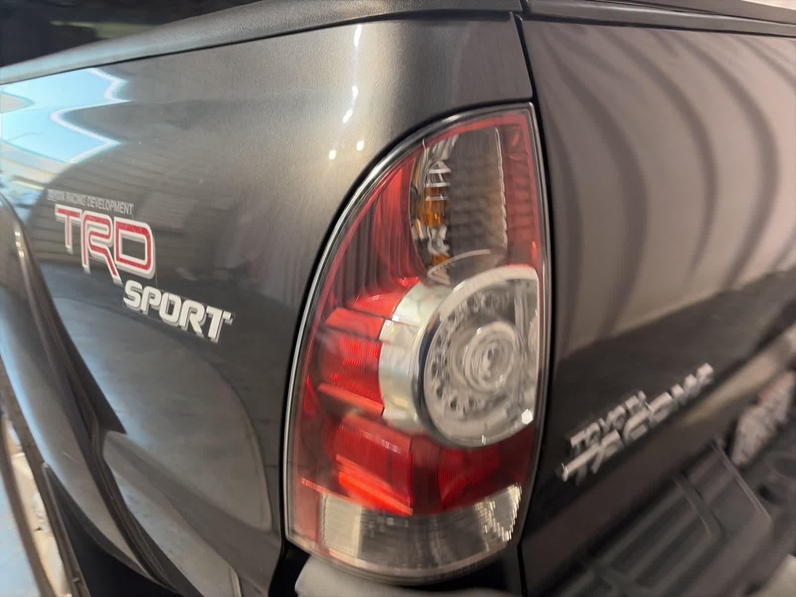 Thumbnail: 2013 Toyota Tacoma - 14