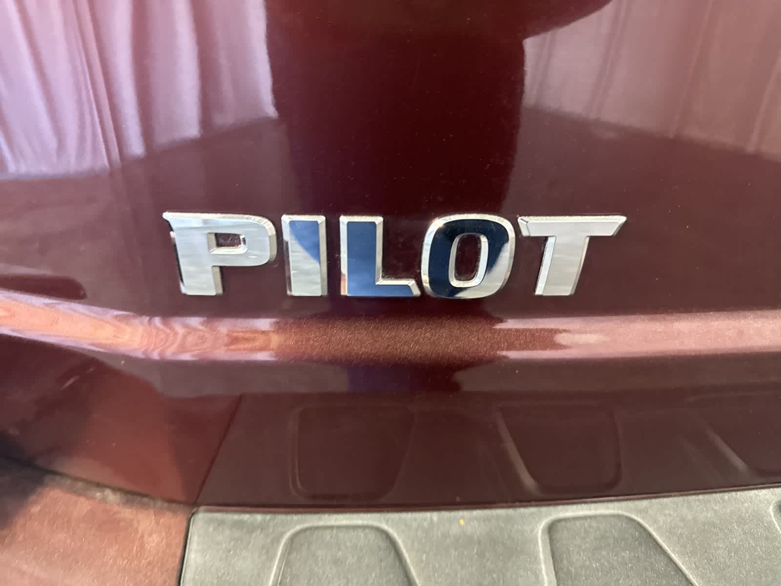 Thumbnail: 2012 Honda Pilot - 11