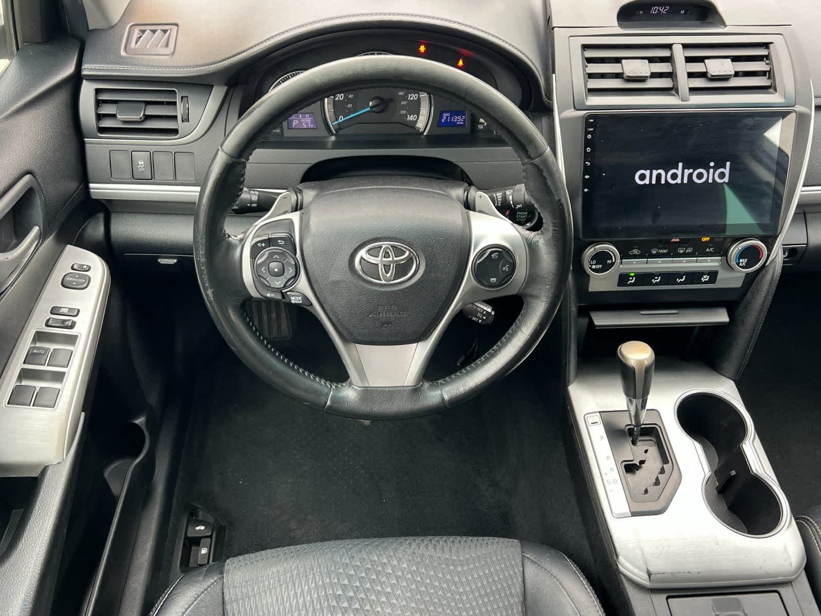 Thumbnail: 2014 Toyota Camry - 15