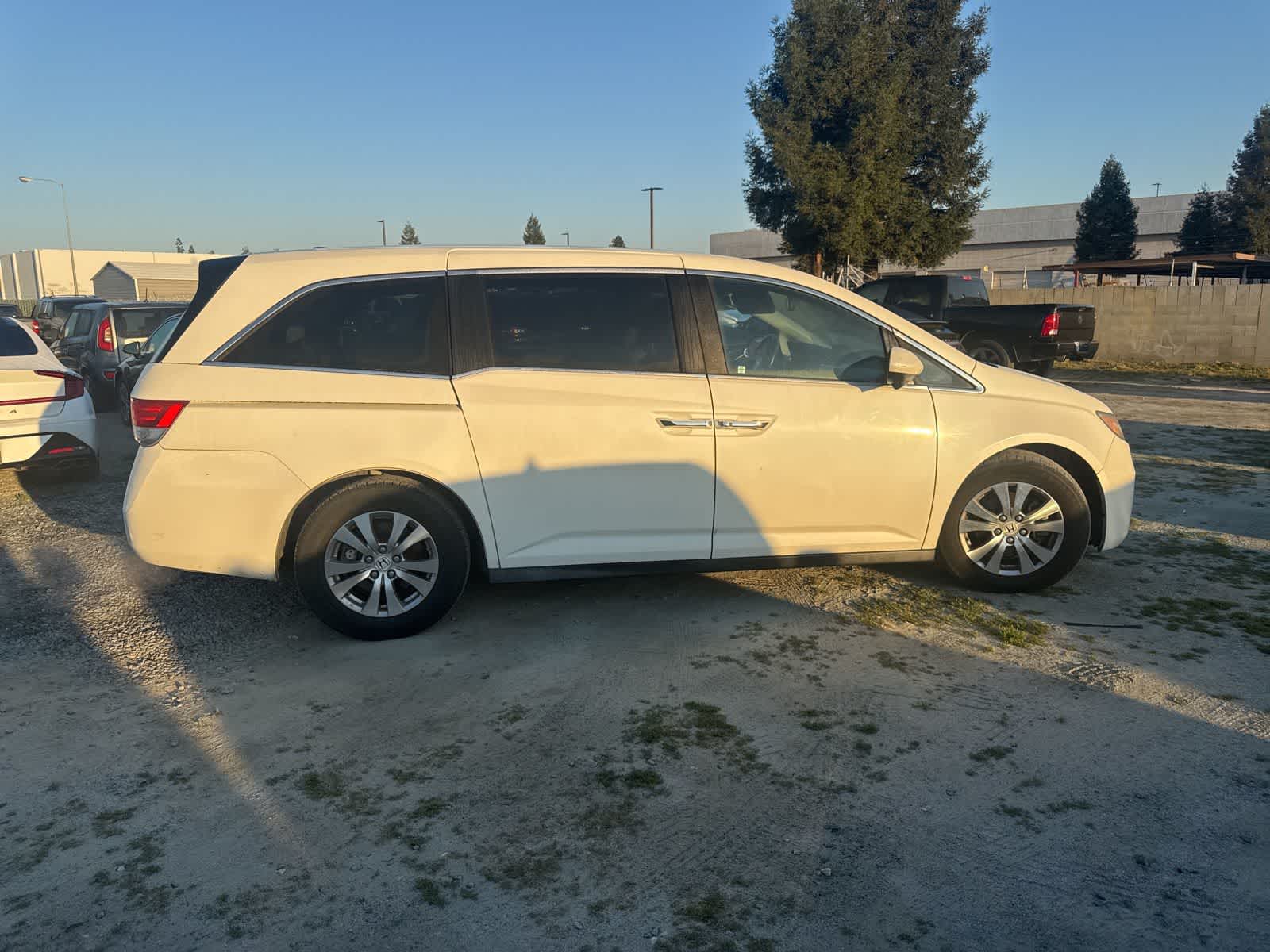 Thumbnail: 2014 Honda Odyssey - 4