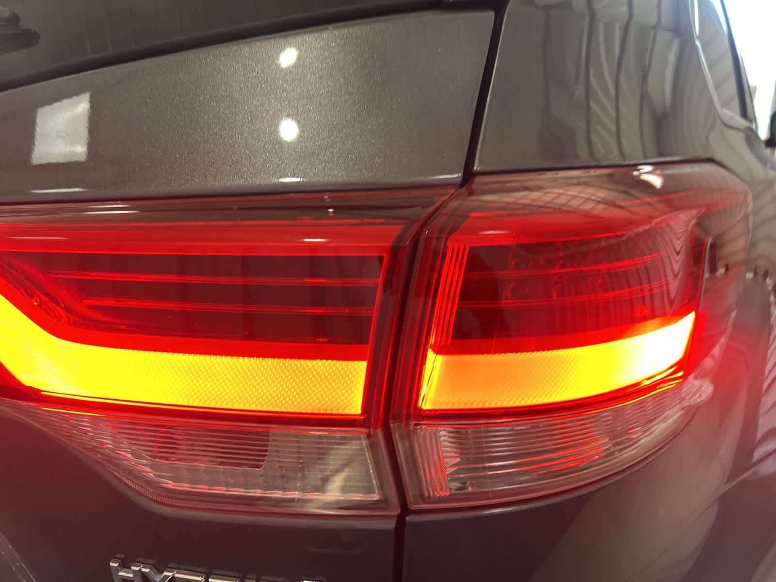 Thumbnail: 2019 Toyota Highlander - 10