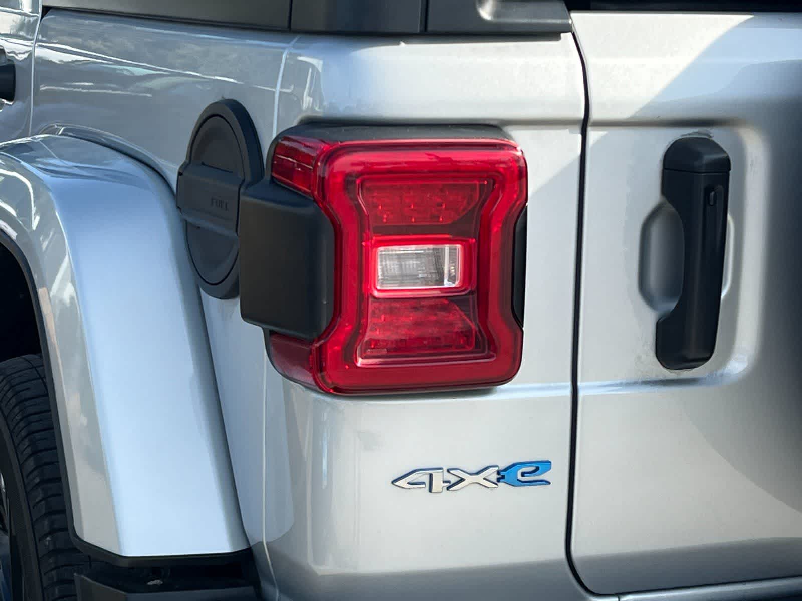 Thumbnail: 2023 Jeep Wrangler - 28