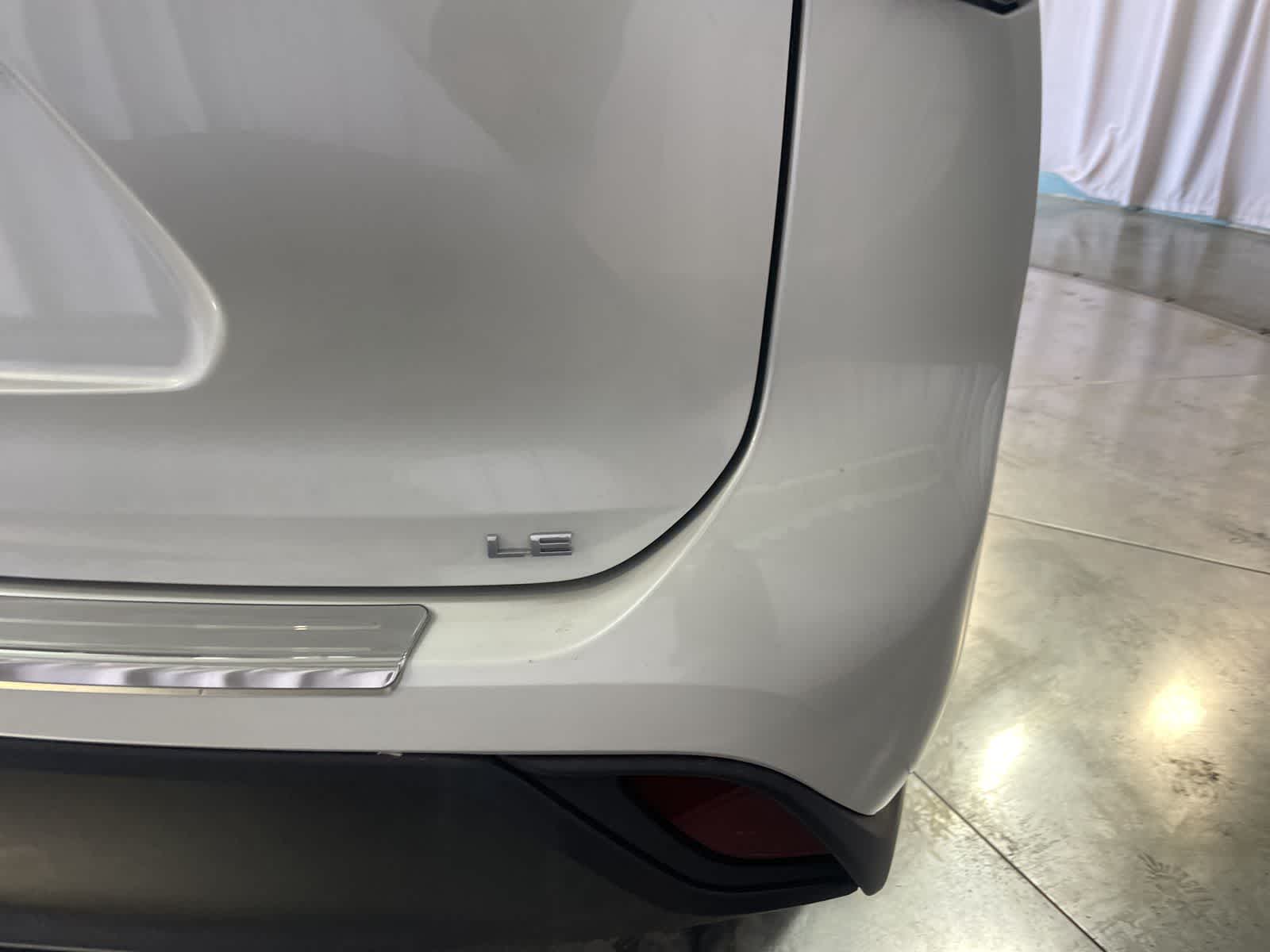 Thumbnail: 2023 Toyota Highlander - 16