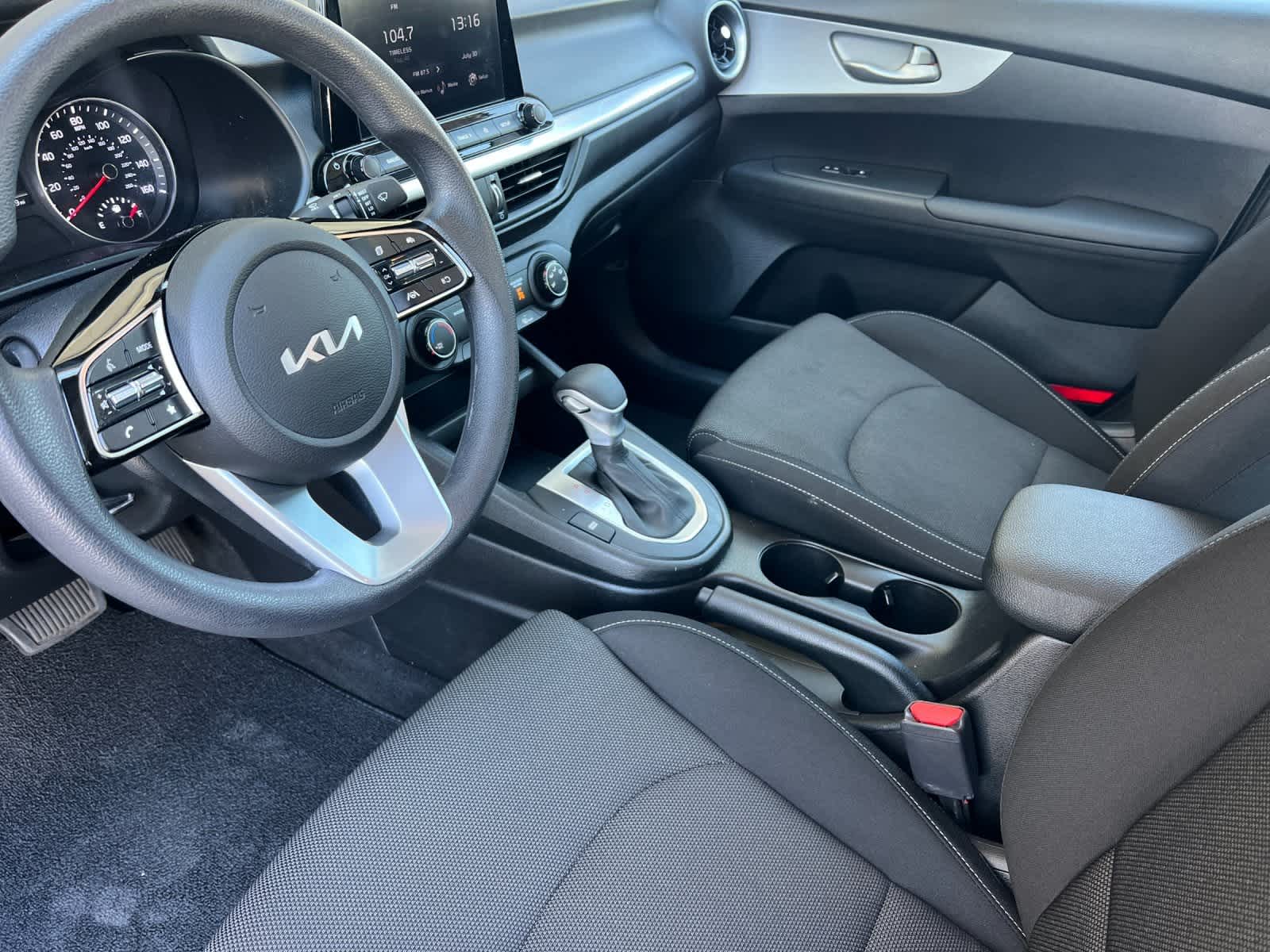 Thumbnail: 2023 Kia Forte - 11