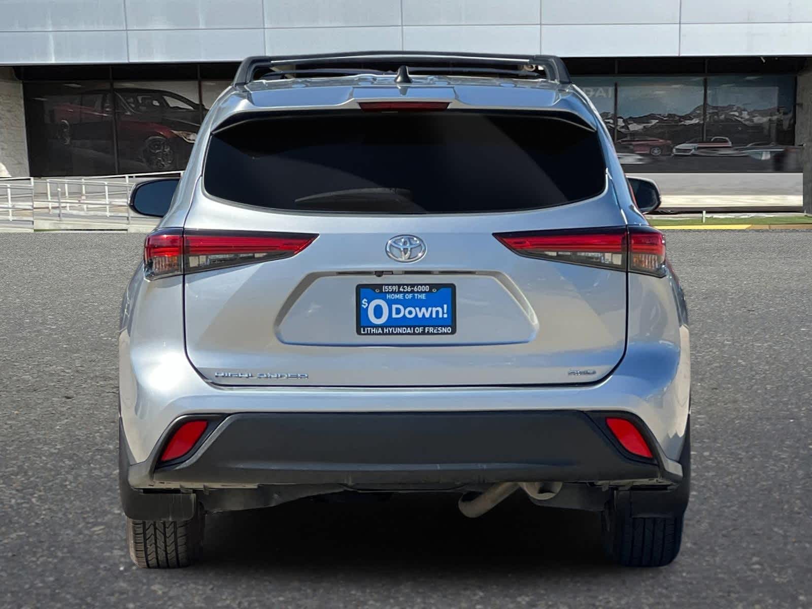 Thumbnail: 2022 Toyota Highlander - 7