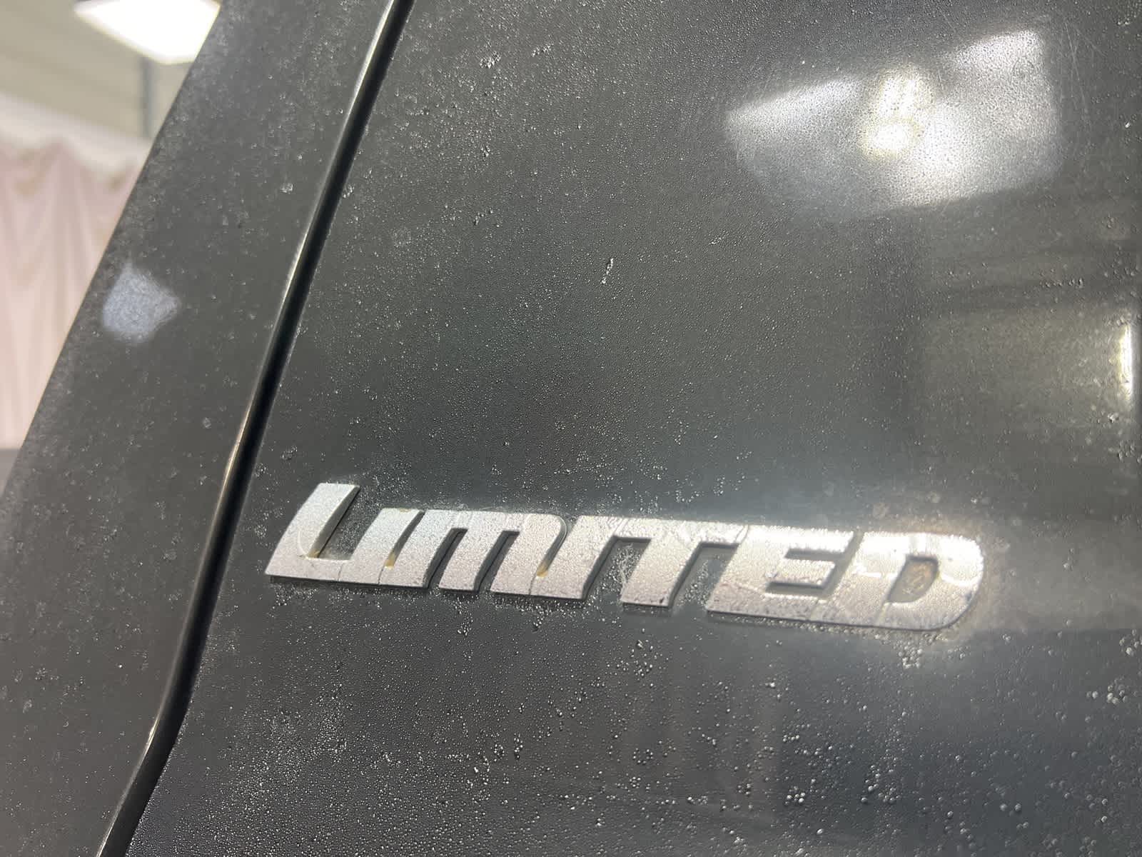 Thumbnail: 2011 Toyota Tundra - 10