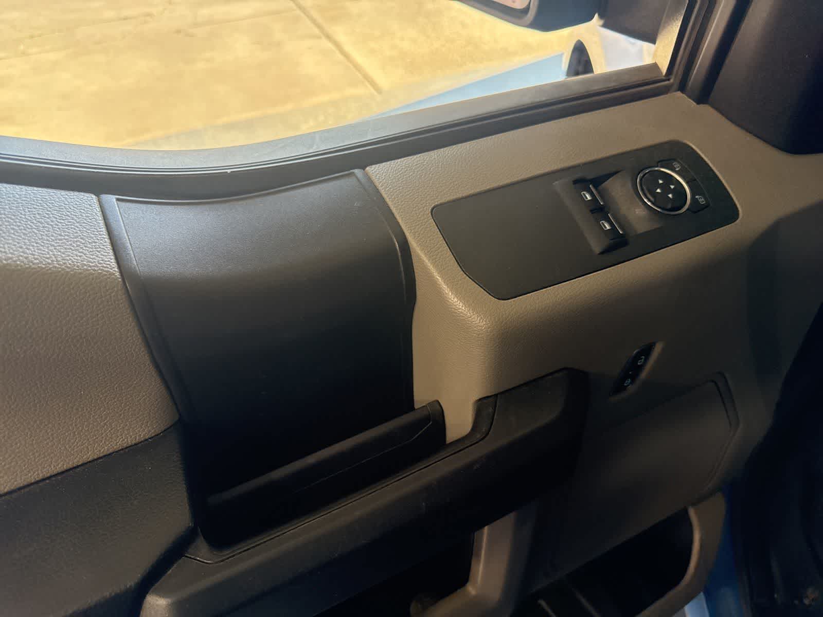 Thumbnail: 2019 Ford F-150 - 17