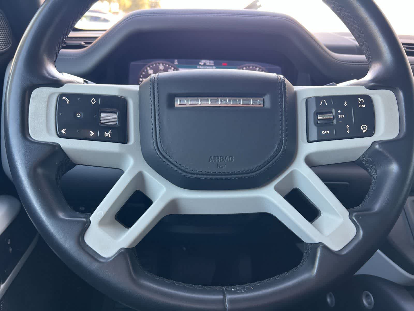 Thumbnail: 2020 Land Rover Defender - 26