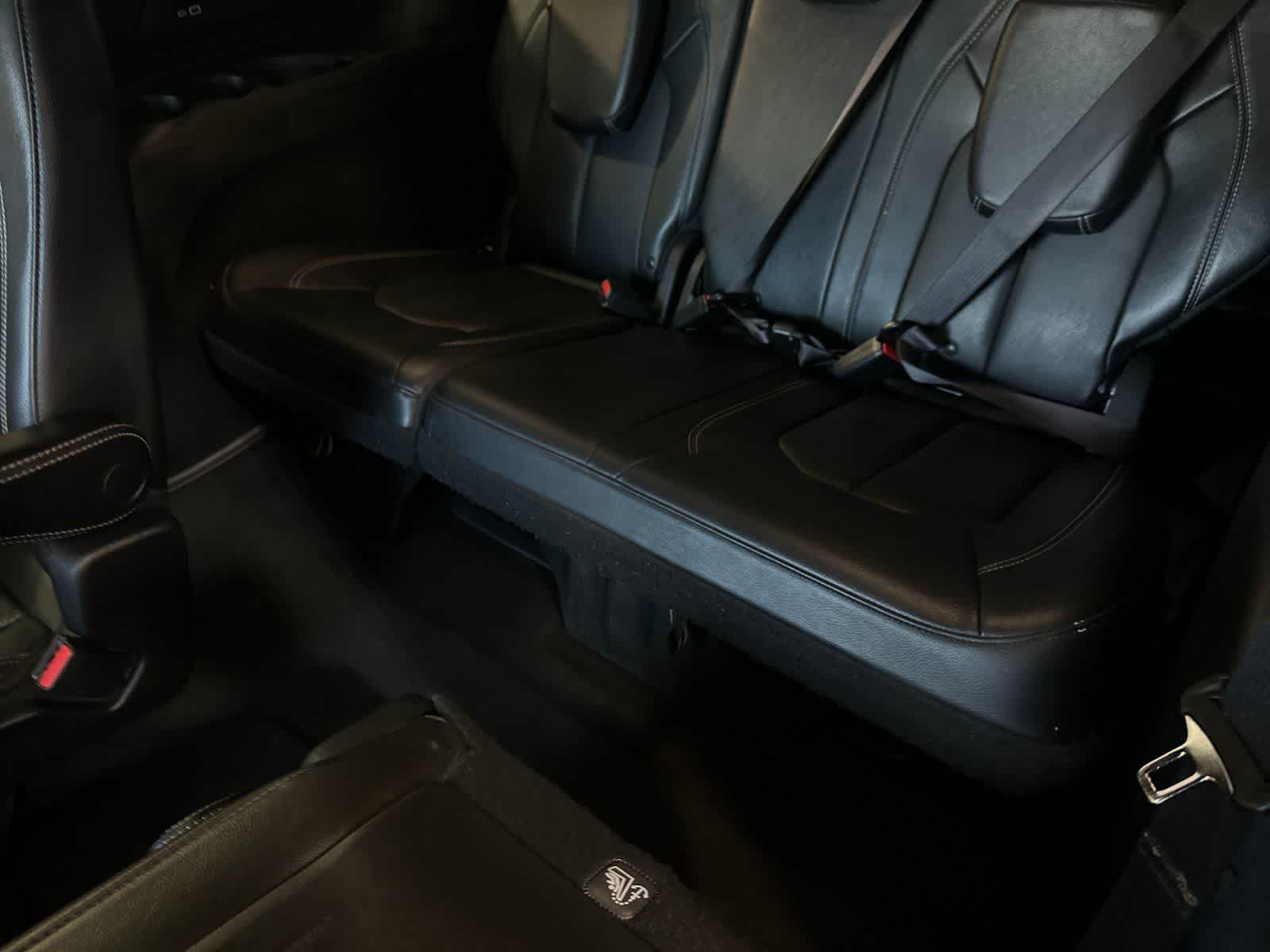Thumbnail: 2021 Chrysler Pacifica - 15