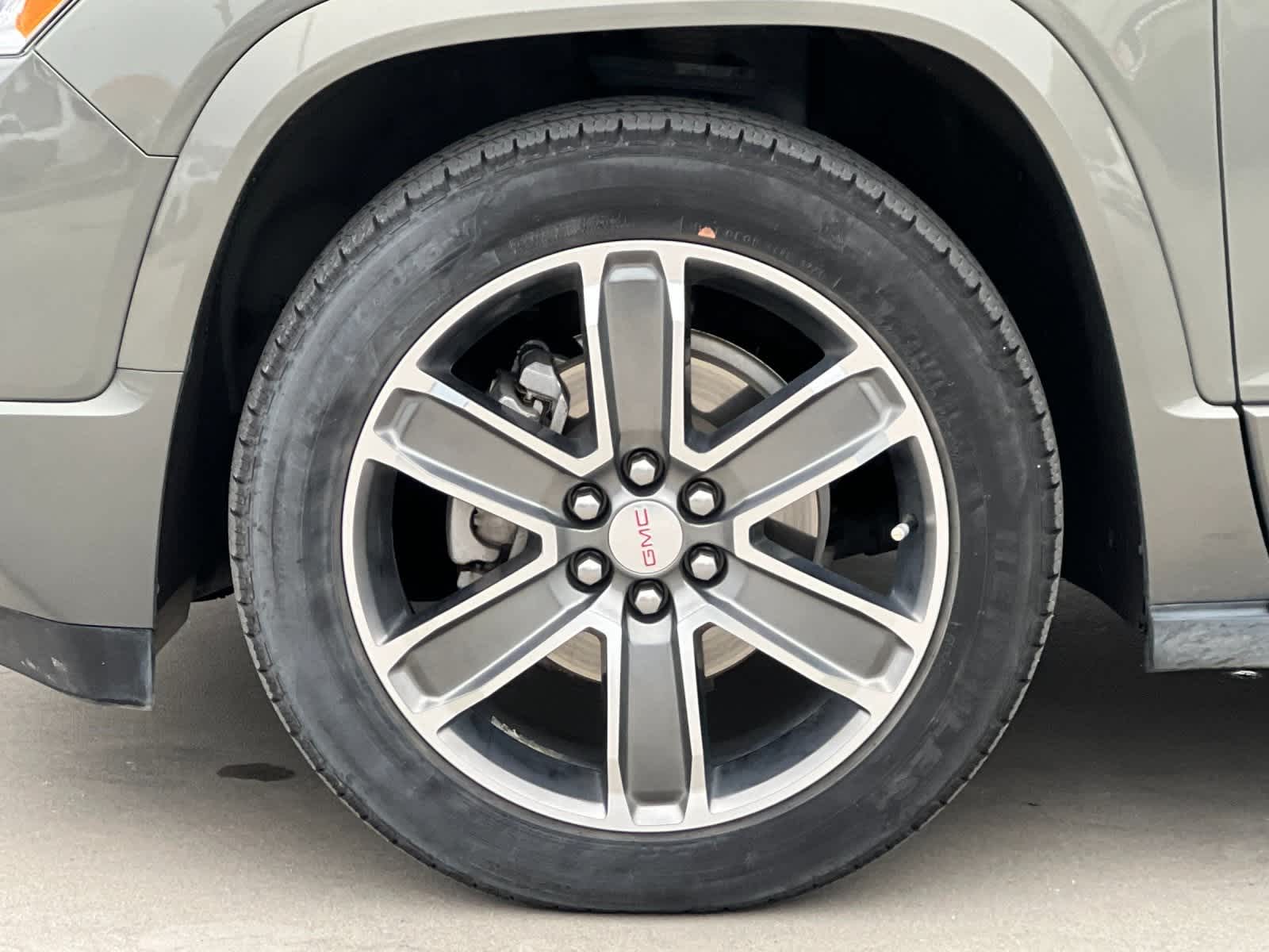 Thumbnail: 2017 GMC Acadia - 28