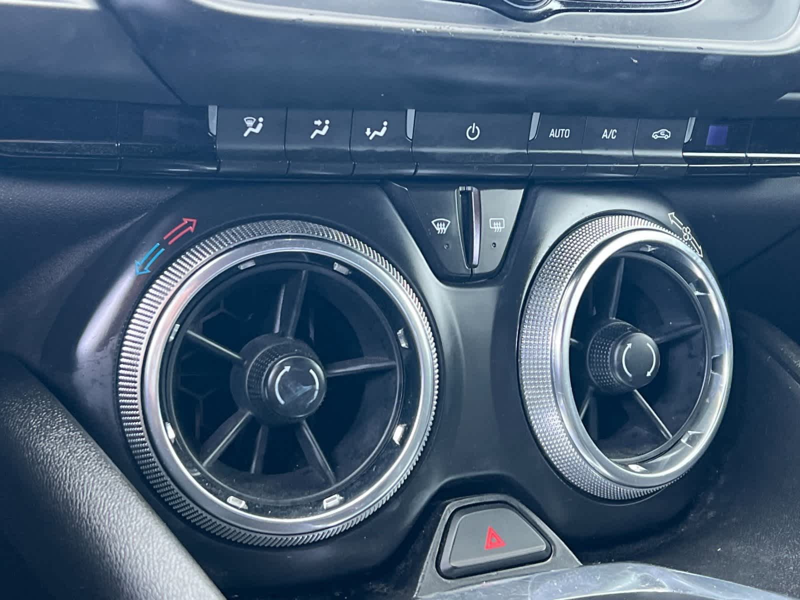 Thumbnail: 2020 Chevrolet Camaro - 19