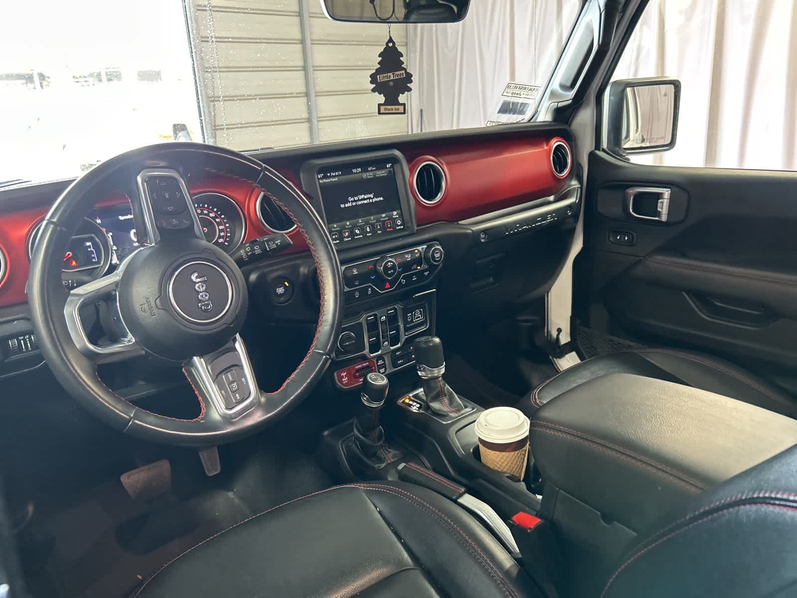 Thumbnail: 2022 Jeep Wrangler - 22