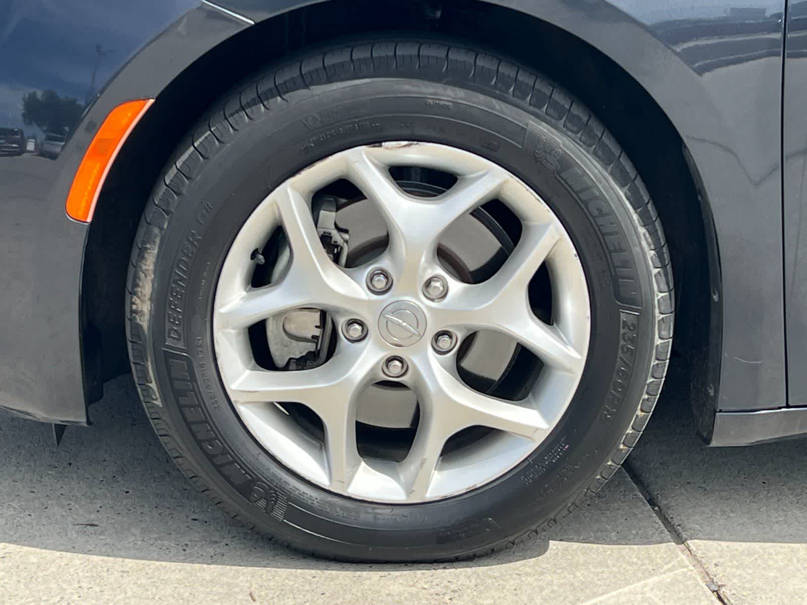 Thumbnail: 2020 Chrysler Pacifica - 28