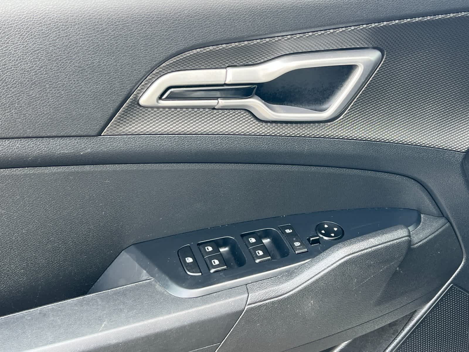 Thumbnail: 2023 Kia Sportage - 11