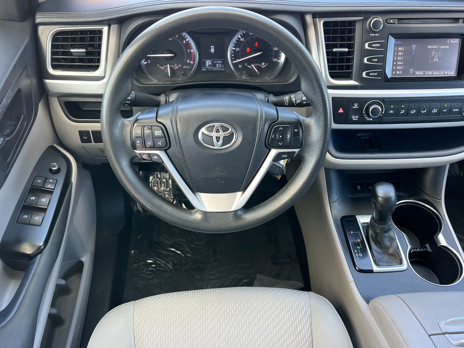 Thumbnail: 2014 Toyota Highlander - 15