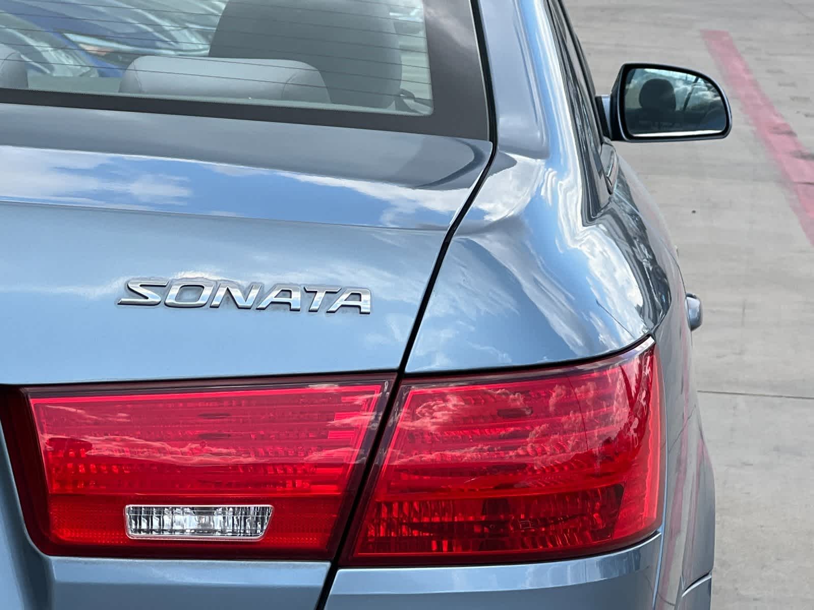 2009 Hyundai Sonata  23