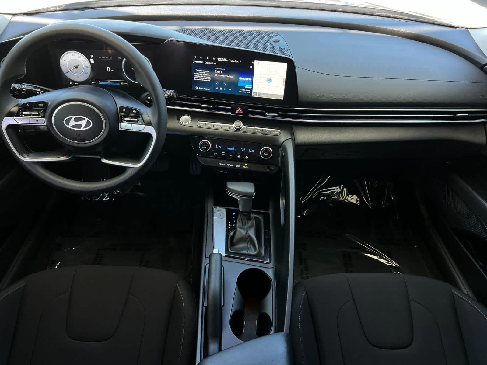 Thumbnail: 2024 Hyundai Elantra - 4