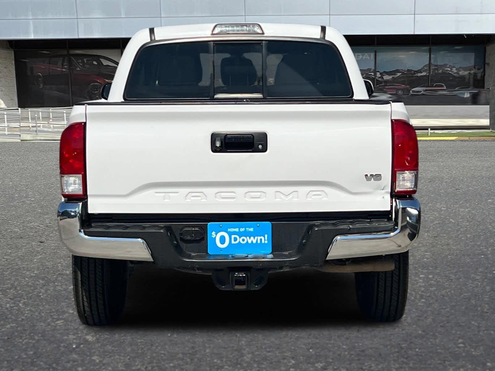 Thumbnail: 2017 Toyota Tacoma - 7