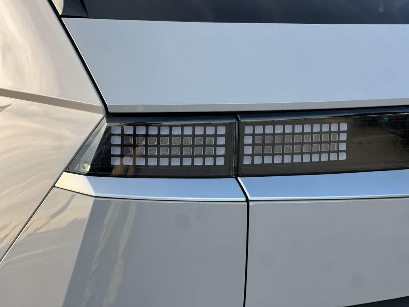 Thumbnail: 2026 Hyundai Ioniq 5 - 26