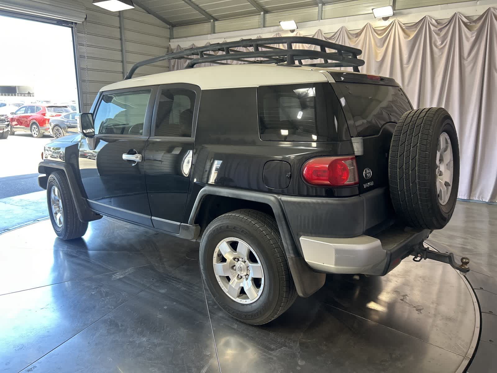 Thumbnail: 2008 Toyota FJ Cruiser - 14