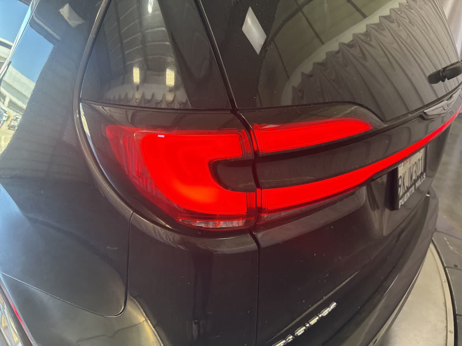 Thumbnail: 2021 Chrysler Pacifica - 8