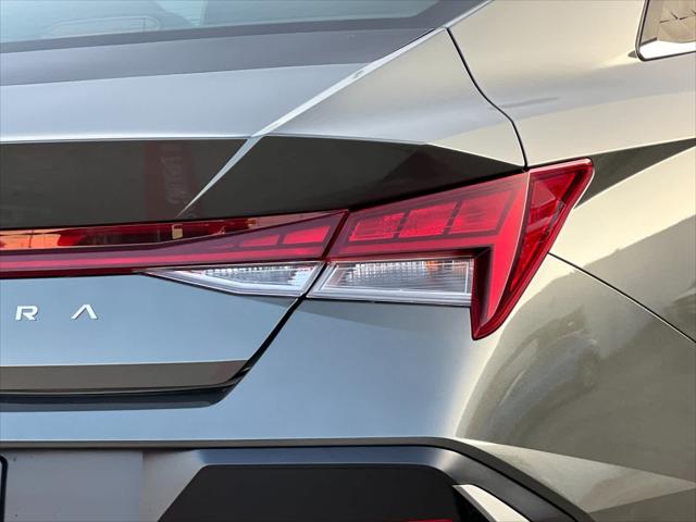 Thumbnail: 2025 Hyundai Elantra - 26
