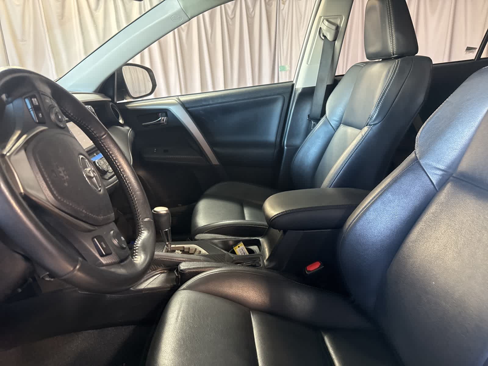 Thumbnail: 2014 Toyota RAV4 - 18