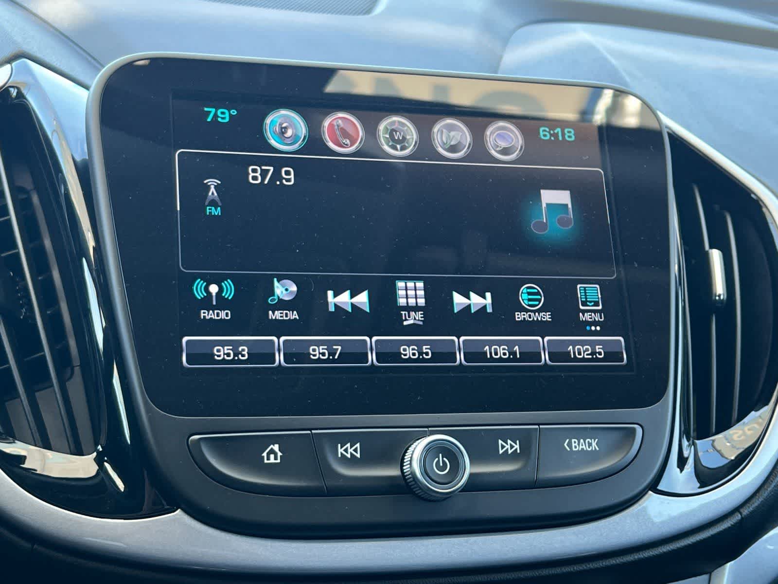 Thumbnail: 2017 Chevrolet Volt - 18