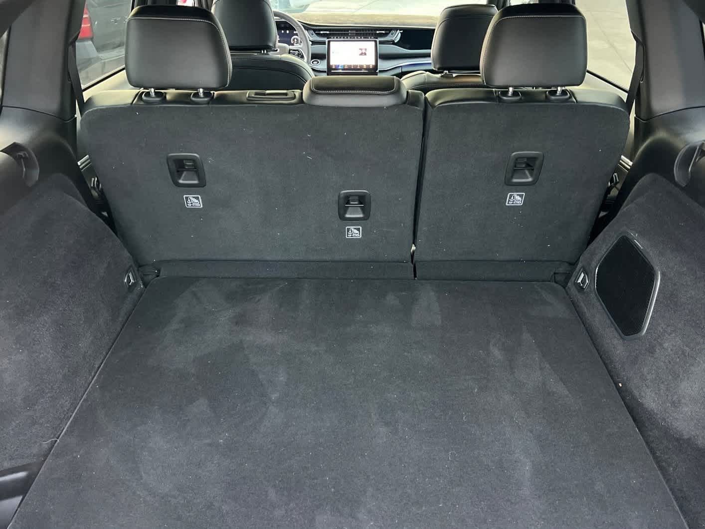 Thumbnail: 2024 Jeep Grand Cherokee - 14