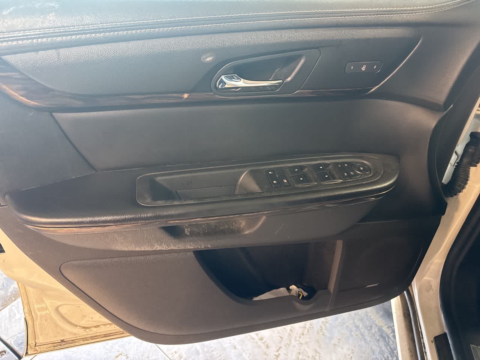 Thumbnail: 2014 GMC Acadia - 15