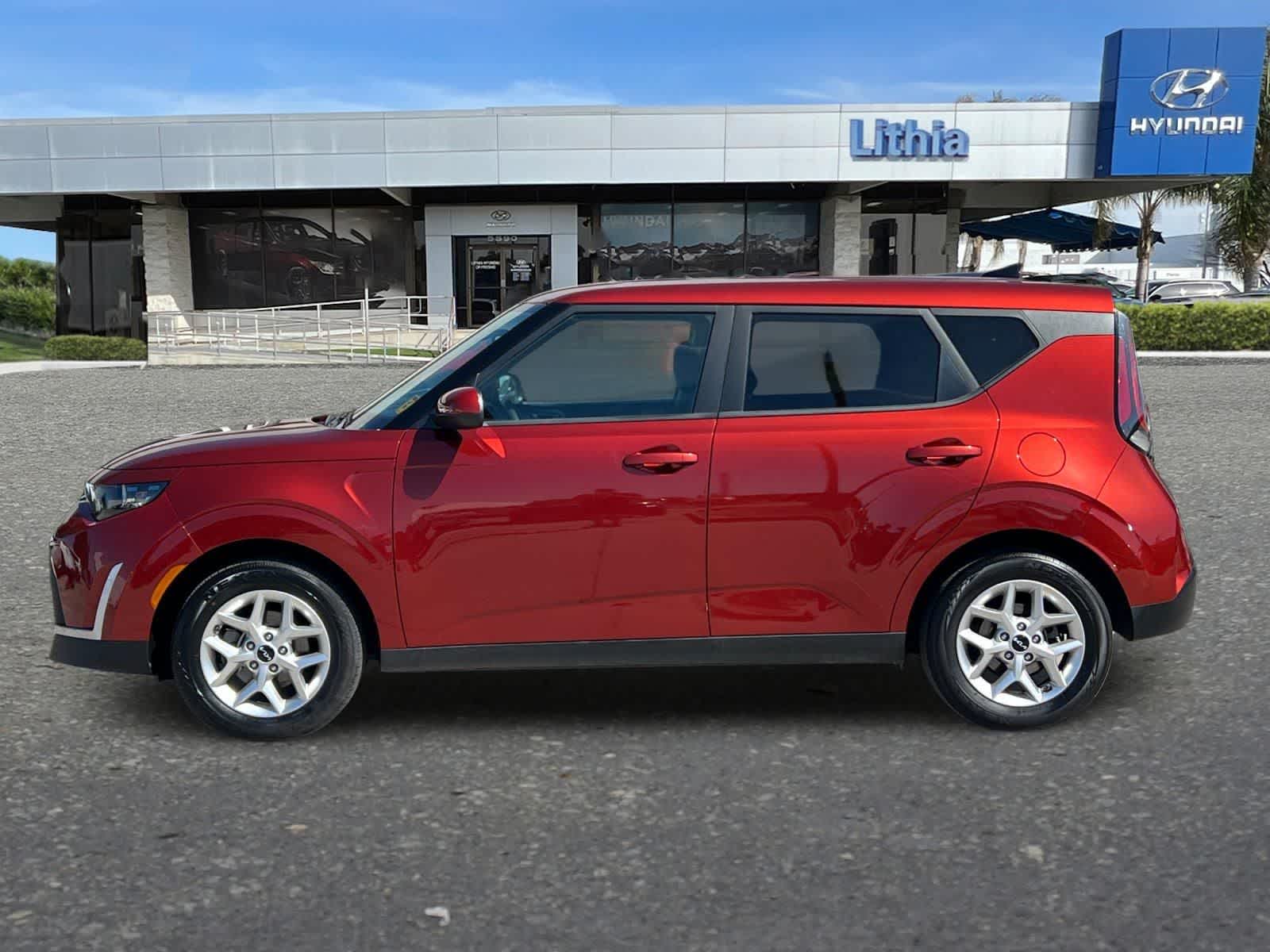 2025 Kia Soul LX photo 5